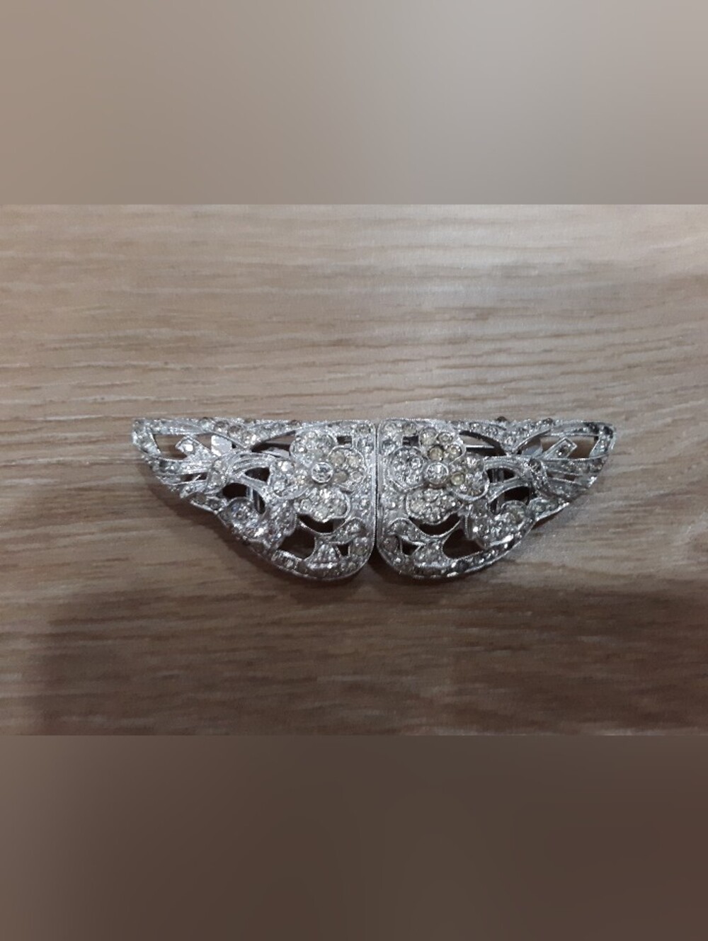 Vintage Rhinestone Brooch - Picture 2 of 9